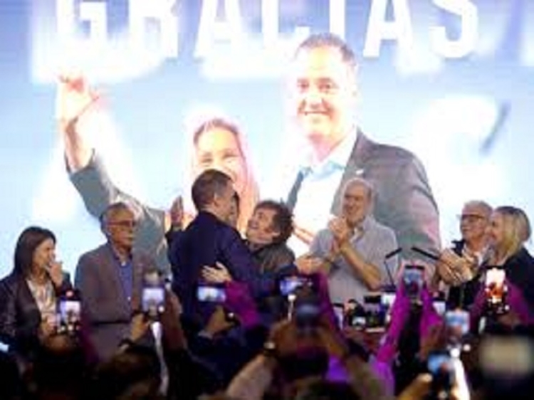 Elecciones Caba 2025: gan&oacute; Manuel Adorni, Leandro Santoro segundo y Silvia Lospennato tercera