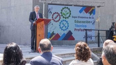 El Gobernador se comprometi&oacute; a seguir fortaleciendo la educaci&oacute;n t&eacute;cnica-profesional en Jujuy