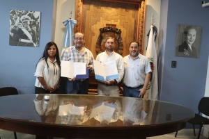 El intendente Rivarola firm&oacute; convenio para fortalecer las pol&iacute;ticas de empleabilidad con talleres de formaci&oacute;n