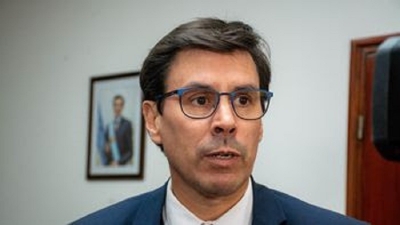 Cardozo destac&oacute; el "extraordinario esfuerzo financiero" para pagar sueldos y otros conceptos al 1 de marzo