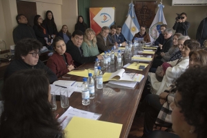 Ediles se reunieron con funcionarios municipales del &aacute;rea educativa