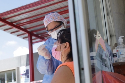Incorporan educadores sanitarios a los centros de pacientes Covid-19