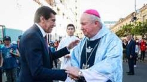 El gobernador particip&oacute; de las honras centrales por la Virgen de R&iacute;o Blanco y Paypaya