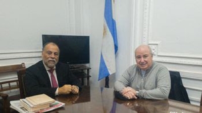 El ministro &Aacute;lvarez Garc&iacute;a recibi&oacute; al obispo Fern&aacute;ndez