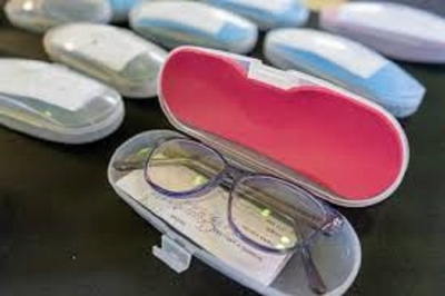 Entrega de lentes gratuita a personas de bajos recursos y sin obra social