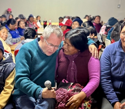 Mario Pizarro homenaje&oacute; a las madres en su recorrido por la puna juje&ntilde;a