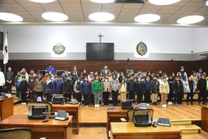 Alumnos de la Escuela N&ordm; 438 El Labrador de la ciudad de Monterrico visitaron la Legislatura