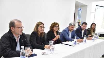 Comitiva de CAF inici&oacute; visita a Jujuy con un taller de innovaci&oacute;n en infraestructura educativa