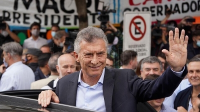 Macri no respondi&oacute; preguntas y present&oacute; un escrito: "Jam&aacute;s espi&eacute; ni orden&eacute; espiar a nadie"