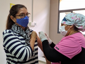 M&aacute;s jornadas de vacunaci&oacute;n para adultos mayores en Jujuy