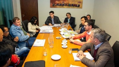 Inician mesas de di&aacute;logo con gremios estatales