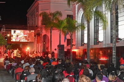 Exitosa celebraci&oacute;n del Teatro Mitre