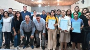 Ordenamiento Territorial, por la regularizaci&oacute;n dominial: entregas de documentaci&oacute;n en Calilegua y El Talar