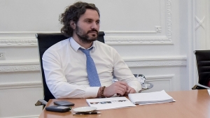 Cafiero "hay opciones para hacer m&aacute;s estricto el aislamiento", pero pidi&oacute; "no apresurarse"