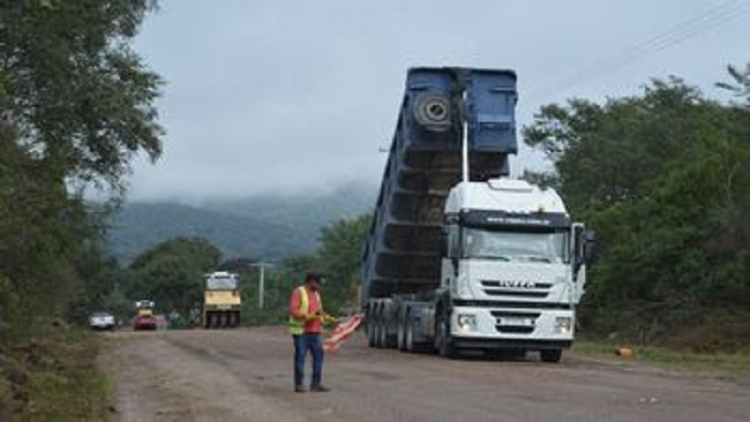 Jujuy Construye: obras de repavimentaci&oacute;n de la RP 62