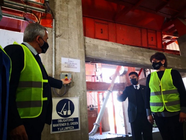 Centro Ambiental Jujuy. Puesta en marcha del Play&oacute;n de compostaje y de equipo de ozonizaci&oacute;n