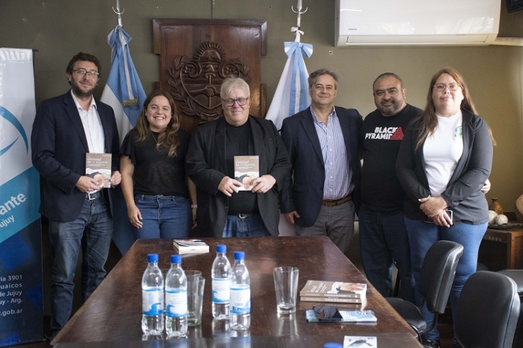 Concejales recibieron a Gustavo Vera de la Fundaci&oacute;n &ldquo;La Alameda&rdquo;