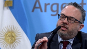 Kulfas critic&oacute; a la UIA no reconocer salvataje industrial en medio de pandemia