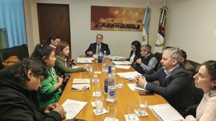 Paritarias: prosiguen las reuniones con los diferentes gremios