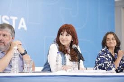 Rechazo del PJ de Salta y Misiones a la decisi&oacute;n de Cristina Kirchner de intervenir esas sedes: "No somos un sello de goma"