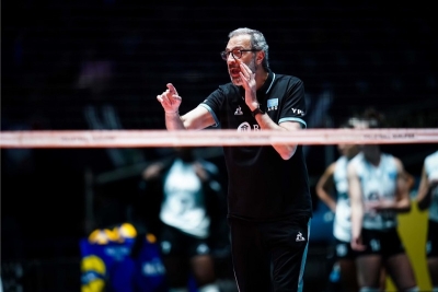 Con Daniel Castellani, se realiza la cl&iacute;nica integral de voleibol