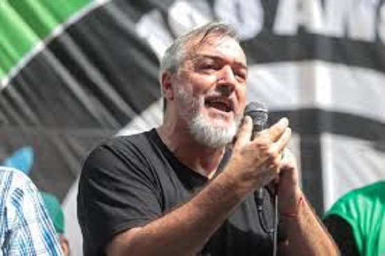 La Justicia suspendi&oacute; la eliminaci&oacute;n del D&iacute;a del Trabajador Estatal y ATE celebr&oacute; la medida con un exabrupto