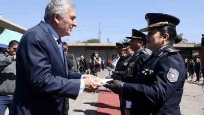 Gerardo Morales puso en funciones al nuevo subjefe de polic&iacute;a y entreg&oacute; 2.000 ascensos