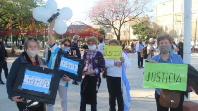 Movilizaciones opositoras en distintos puntos del pa&iacute;s con consignas contra el aislamiento