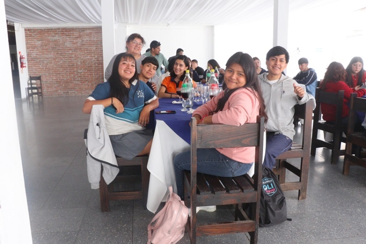 Cena Blanca 2026: Los estudiantes de Palpal&aacute; eligieron el men&uacute; de su gran noche