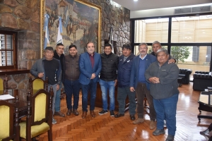 El vicegobernador Alberto Bernis recibi&oacute; a referentes de la UOCRA Jujuy