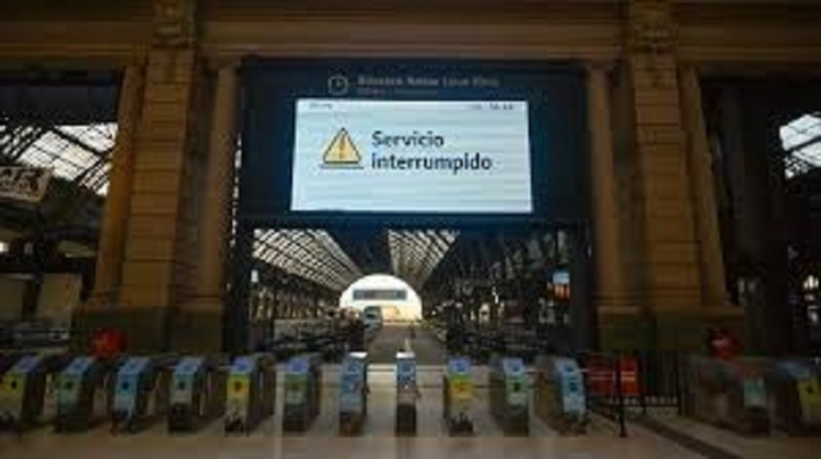 Los gremios del transporte anunciaron un paro de 24 horas: cu&aacute;ndo ser&aacute;