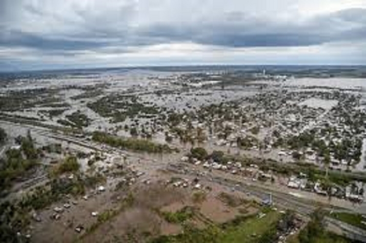 Patricia Bullrich anunci&oacute; "ayuda directa" para los afectados por el temporal en Buenos Aires