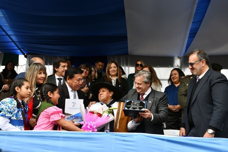 Concejales y vecinos de San Salvador de Jujuy conmemoraron el 214&deg; Aniversario del &Eacute;xodo Juje&ntilde;o