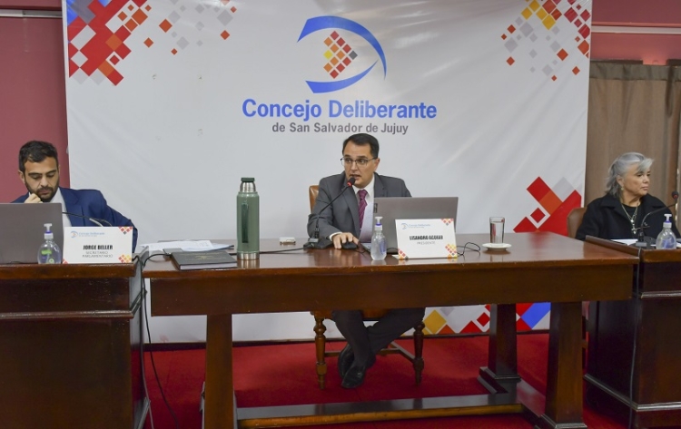 Reconocimiento permanente a los ganadores de las diferentes ediciones de la fiesta nacional de los estudiantes