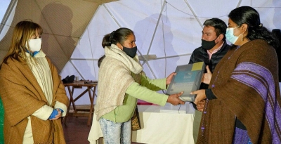 Entrega de Carpetas T&eacute;cnicas a Pueblos Ind&iacute;genas de la Provincia