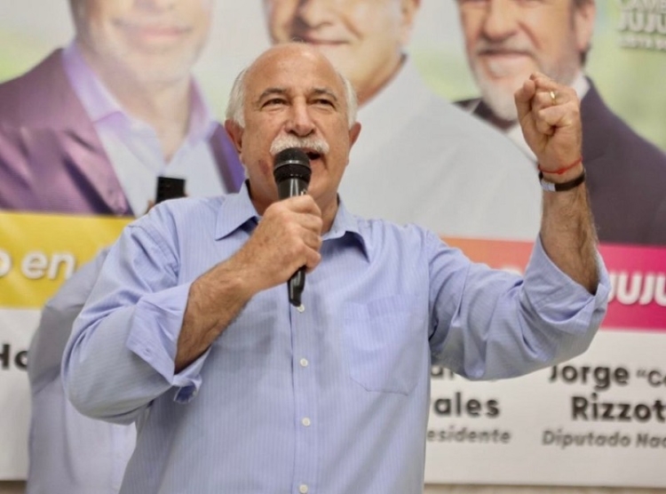 Mario Fiad pidi&oacute; votar para &ldquo;dar un vuelco en la situaci&oacute;n de la Argentina&rdquo;