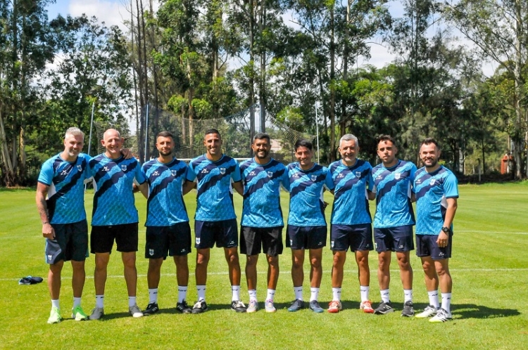 Gimnasia arrib&oacute; a C&oacute;rdoba para jugar partidos amistosos