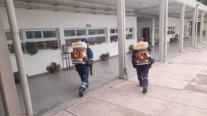 Est&aacute; en marcha el segundo operativo del a&ntilde;o de desinfecci&oacute;n de escuelas