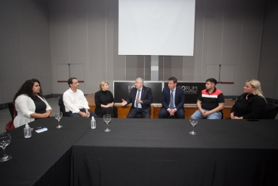 Morales alent&oacute; a encaminar la normalizaci&oacute;n institucional de la ucr de Santiago del estero