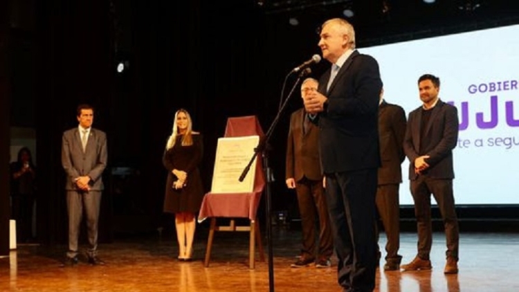 Morales inaugur&oacute; la segunda etapa de recuperaci&oacute;n del Teatro Mitre