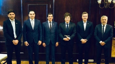 El gobernador Sadir se reuni&oacute; con el presidente Milei