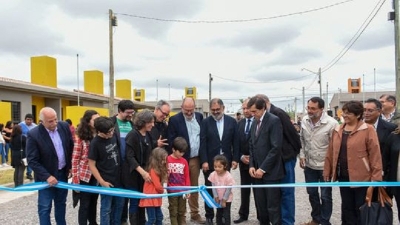 Se entregaron 60 viviendas e infraestructura en barrio Alto Comedero