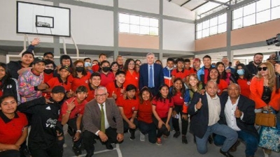 Gerardo Morales: "Seguimos poniendo la energ&iacute;a en la educaci&oacute;n"