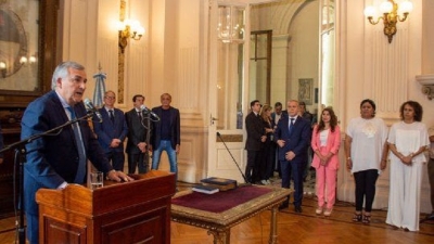 Morales posesion&oacute; a nuevos ministros y funcionarios provinciales