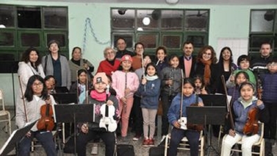 La ministra Serrano particip&oacute; de la muestra de la Orquesta "M&uacute;sica con Alas"