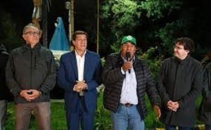 El gobernador Sadir inaugur&oacute; una obra de iluminaci&oacute;n clave en Aguas Calientes