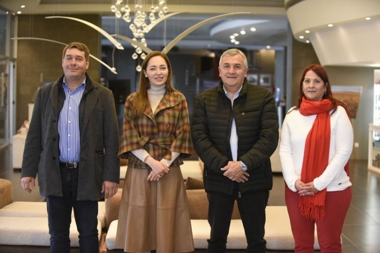 En Trelew, morales asegur&oacute; que la ucr &ldquo;tiene la responsabilidad de construir futuro para el pa&iacute;s que viene&rdquo;