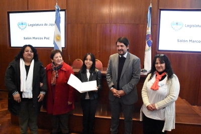 La Legislatura reconoci&oacute; a Guadalupe Sosa por su destacada participaci&oacute;n en un certamen internacional de matem&aacute;tica