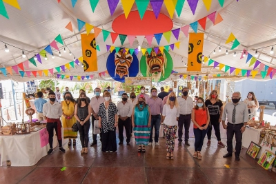 Lanzamiento del mercado artesanal con fuerte presencia de artesanos juje&ntilde;os