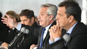 "Estoy esperando que la justicia llame a los ladrones de guante blanco"